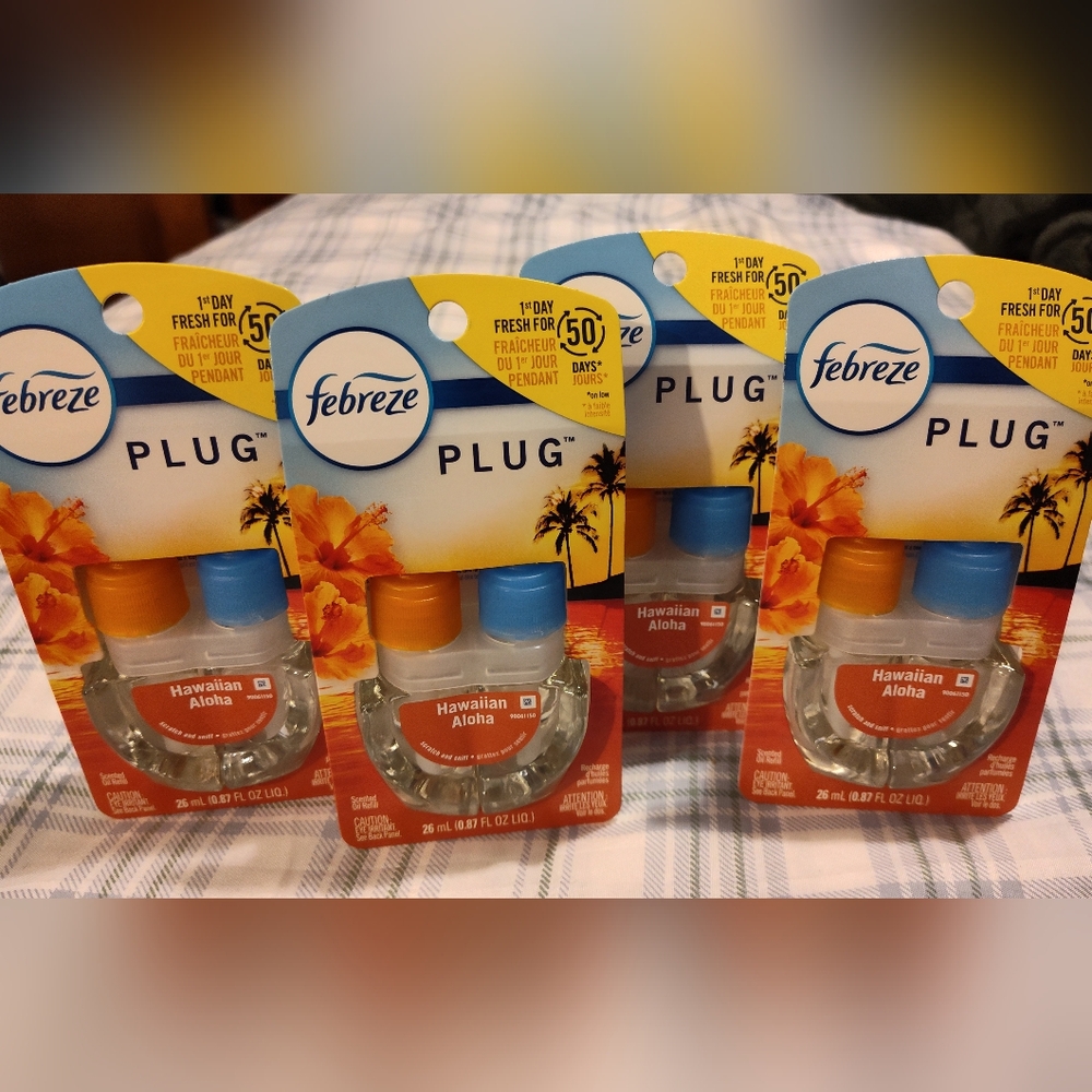 NEW! Febreze Plug-In Refills 4-1pk (Have 2 Available)